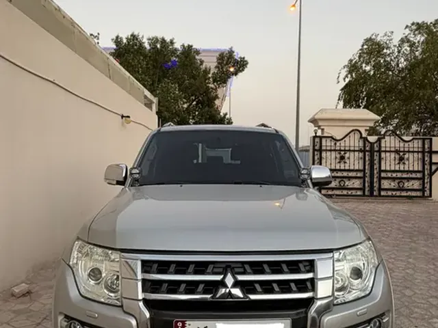 صورة 2018 ميتسوبيشي باجيرو GLS
