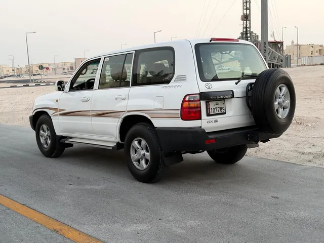 صورة 2002 تويوتا لاند كروزر GX