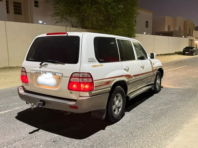 Photo of 2004 Toyota Land Cruiser GX