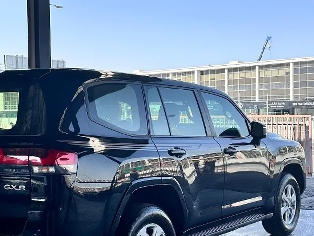 Photo of 2023 Toyota Land Cruiser GXR