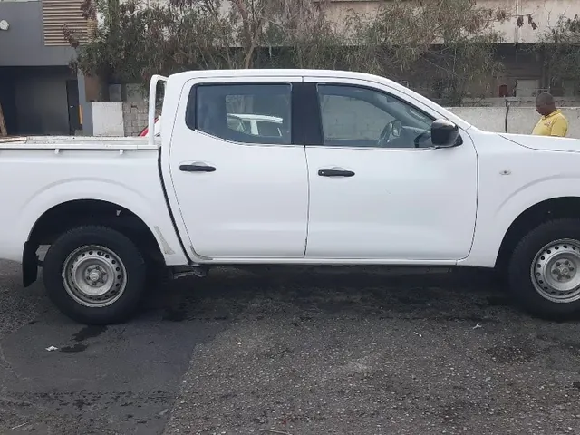 صورة 2019 نيسان نافارا SE