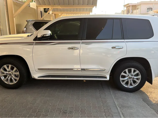 Photo of 2021 Toyota Land Cruiser GXR