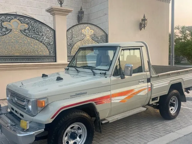 Photo of 1999 Toyota Land Cruiser 70
