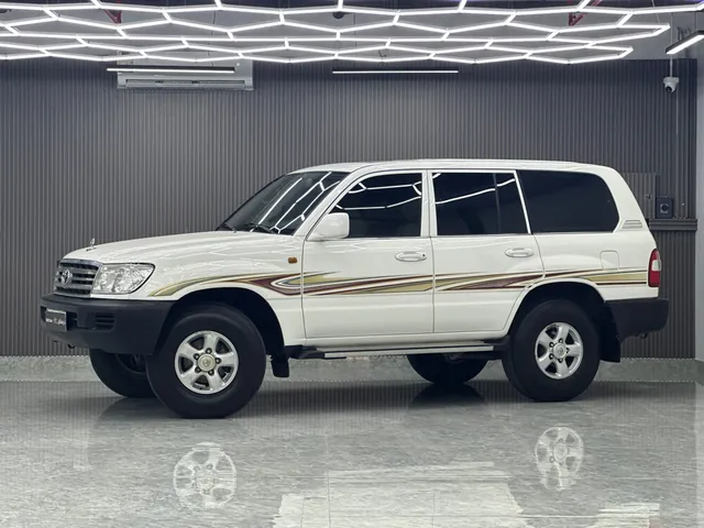 Photo of 2006 Toyota Land Cruiser GXR Limited