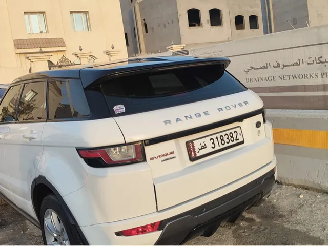 Photo of 2017 Range Rover Evoque Prestige