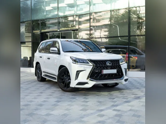 Photo of 2019 Lexus LX 570 Black Edition