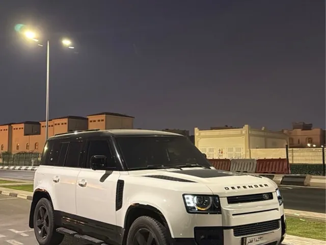 Photo of 2022 Land Rover Defender 110 HSE
