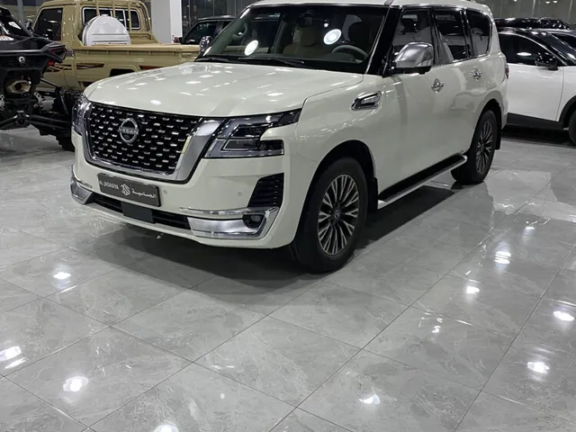 صورة 2014 نيسان باترول بلاتينيوم