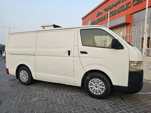 Photo of 2010 Toyota Hiace