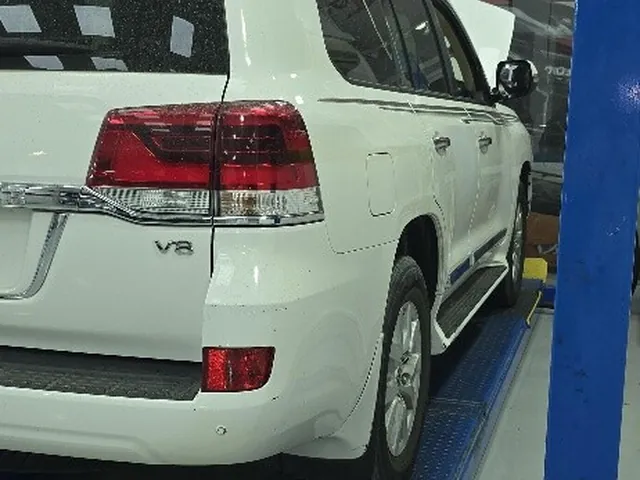 Photo of 2021 Toyota Land Cruiser EXR