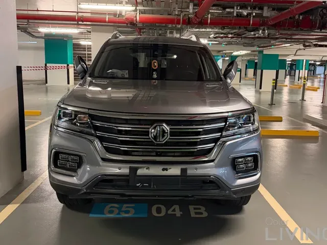 صورة 2023 إم جي RX8 30T