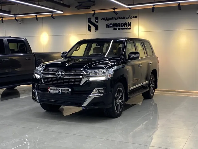 صورة 2019 تويوتا لاند كروزر VXR