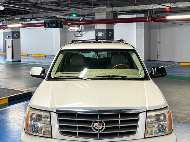 Photo of 2006 Cadillac Escalade IQ