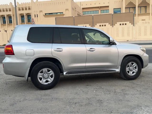 Photo of 2013 Toyota Land Cruiser G