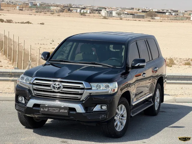 Photo of 2017 Toyota Land Cruiser GXR