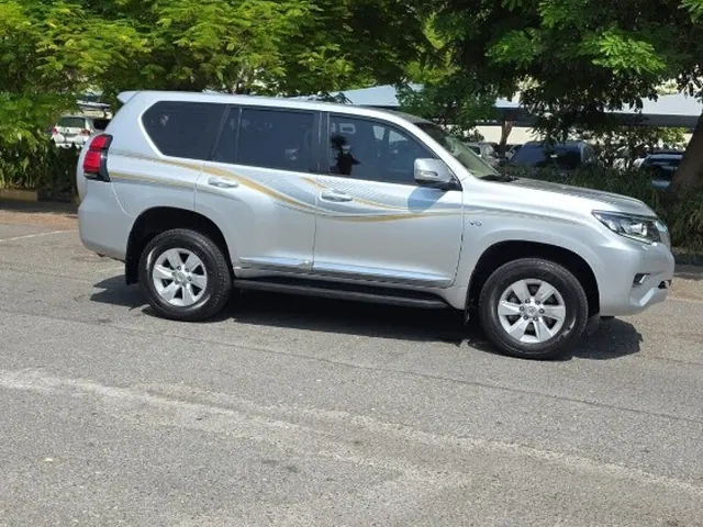 Photo of 2023 Toyota Land Cruiser Prado TXL