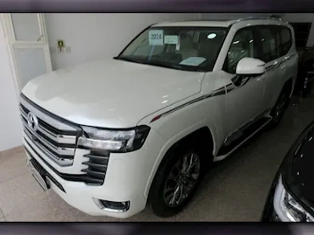 Photo of 2024 Toyota Land Cruiser GXR