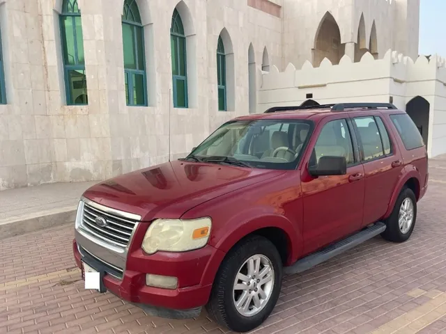 Photo of 2010 Ford Explorer XLT