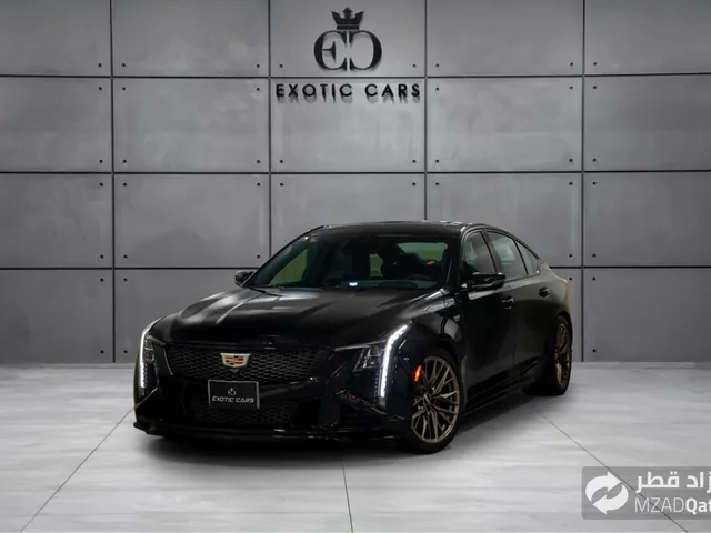 صورة 2025 كاديلاك CT5 V-بلاك وينغ