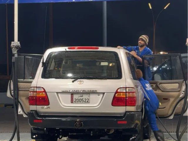 Photo of 1999 Toyota Land Cruiser GXR