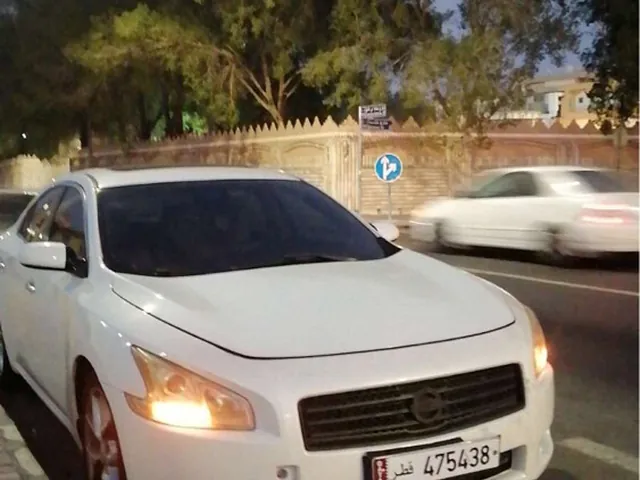 Photo of 2011 Nissan Maxima SV