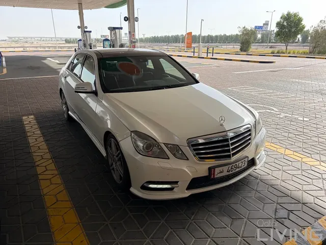صورة 2013 مرسيدس-بنز E 300