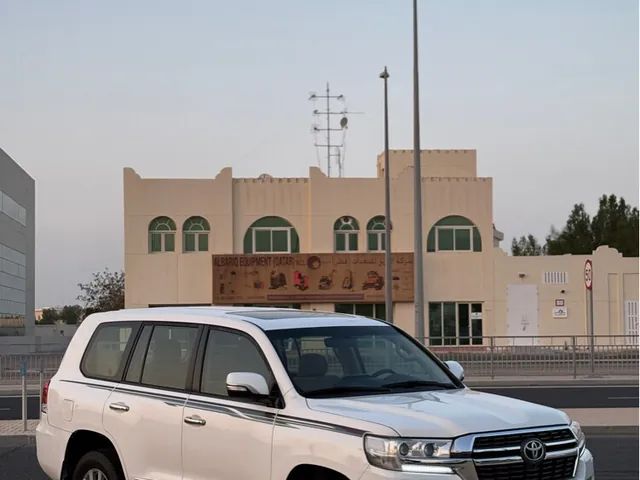 Photo of 2021 Toyota Land Cruiser GXR