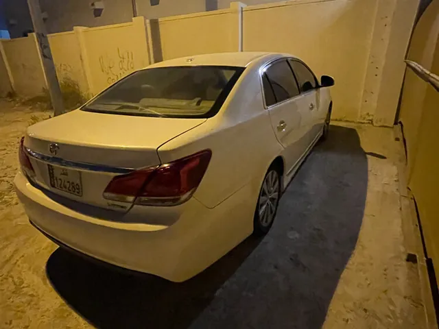 Photo of 2011 Toyota Avalon Limited