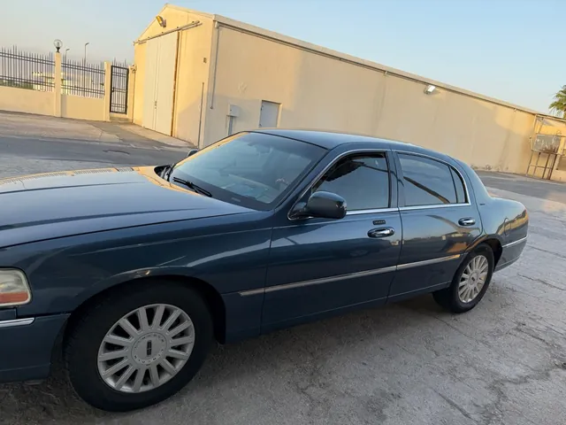 Photo of 2005 Lincoln MKC