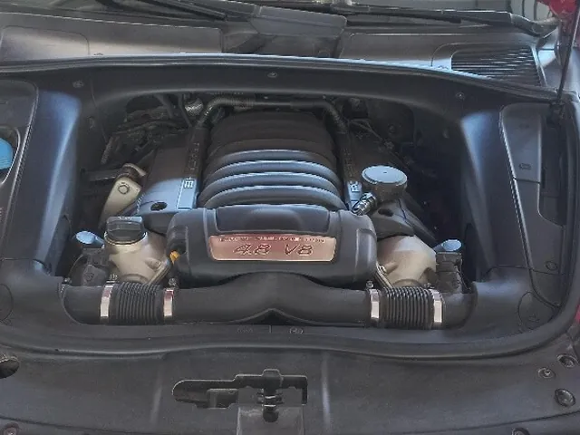 Photo of 2009 Porsche Cayenne GTS