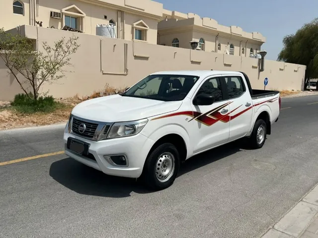 صورة 2017 نيسان نافارا SE