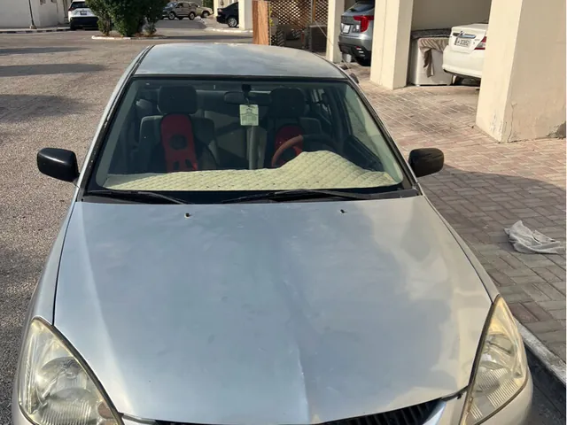 صورة 2006 ميتسوبيشي لانسر