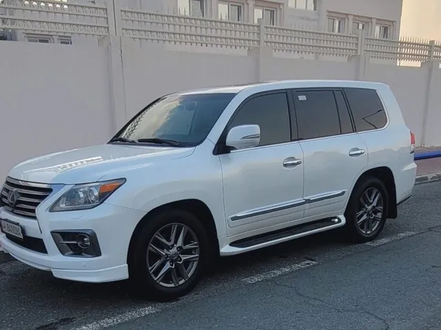 Photo of 2015 Lexus LX 570 S