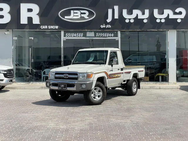 Photo of 2018 Toyota Land Cruiser LX