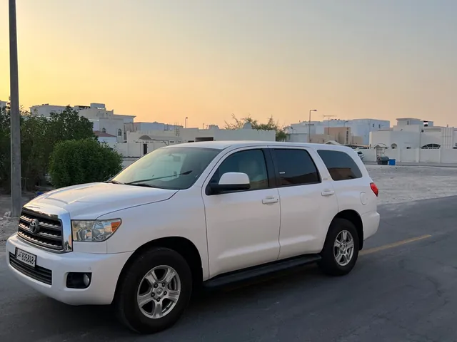 Photo of 2013 Toyota Sequoia
