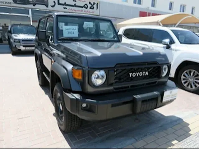 صورة 2024 تويوتا لاند كروزر LX