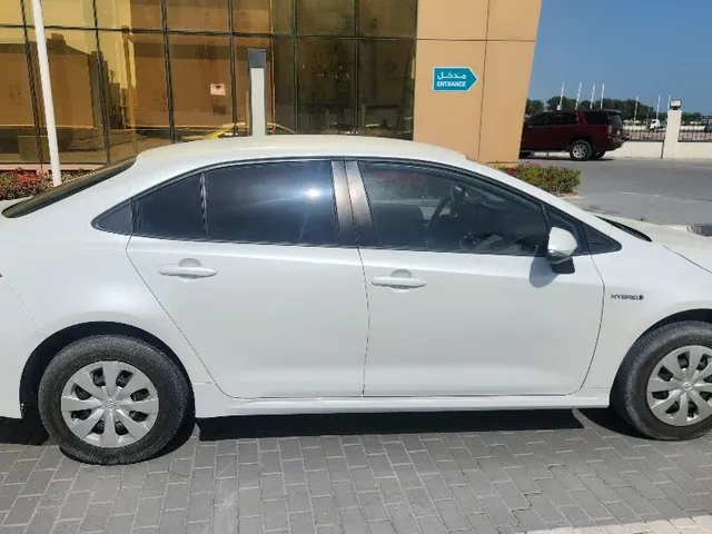صورة 2023 تويوتا كورولا