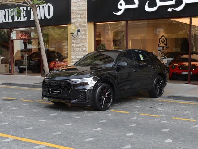 Photo of 2025 Audi Q8