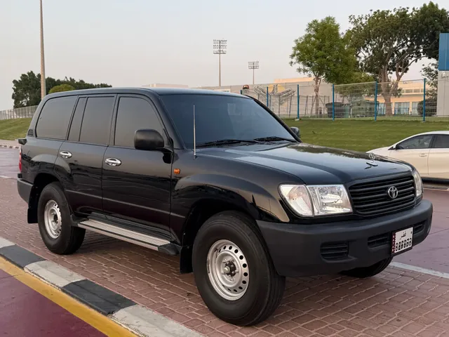 Photo of 2001 Toyota Land Cruiser G