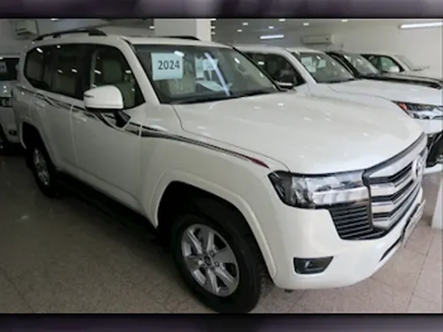 Photo of 2024 Toyota Land Cruiser GXR