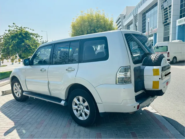 Photo of 2014 Mitsubishi Pajero GLS
