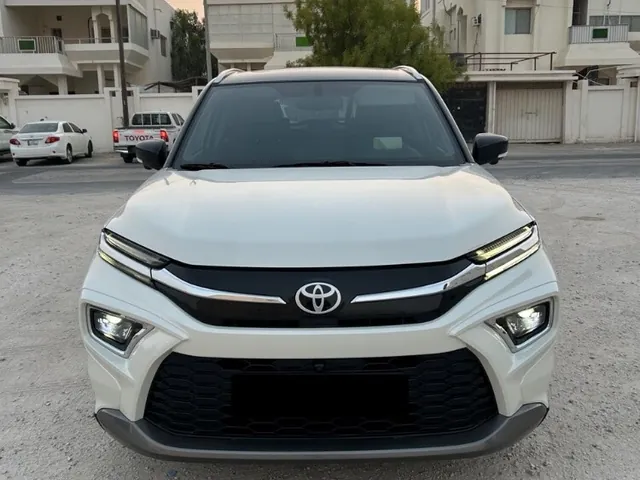 صورة 2025 تويوتا اوربان كروزر