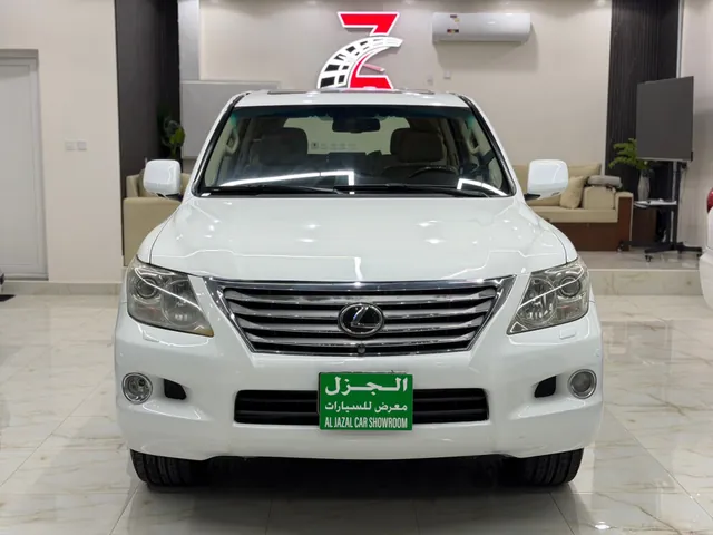 صورة 2009 لكزس LX 570