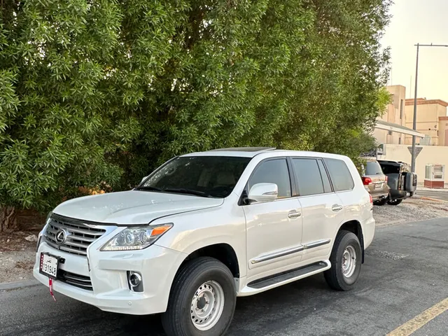 Photo of 2009 Lexus LX 570