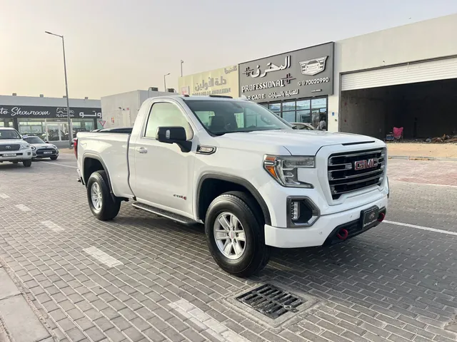 صورة 2020 جي إم سي سييرا 1500 AT4X