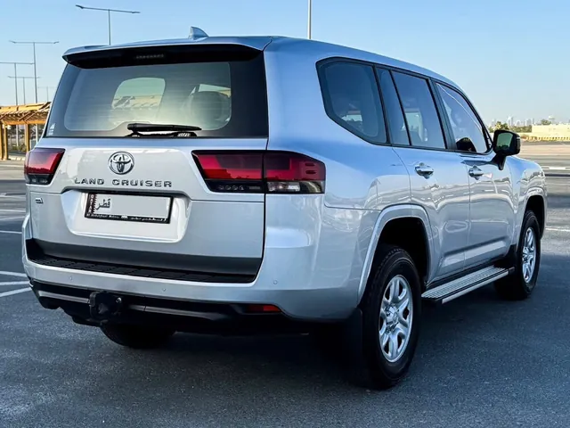 Photo of 2025 Toyota Land Cruiser GX