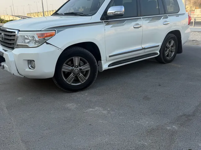 Photo of 2012 Toyota Land Cruiser GXR