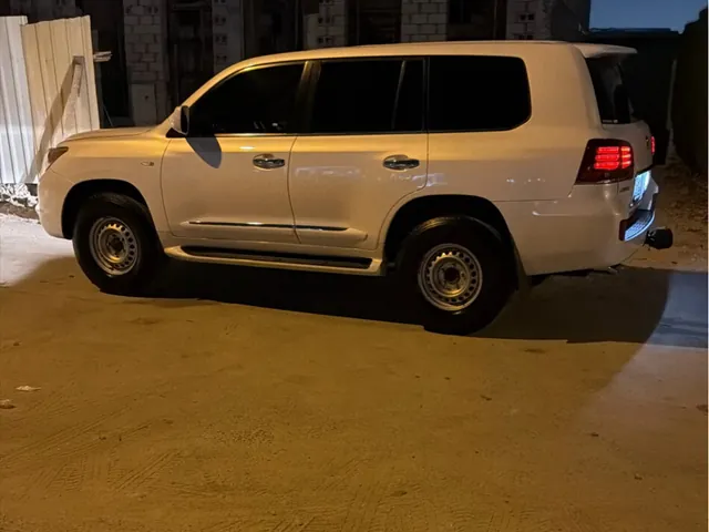 Photo of 2009 Lexus LX 570
