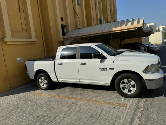 صورة 2014 دودج رام 1500 بيغ هورن