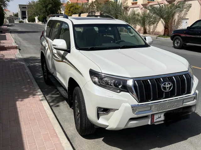 صورة 2018 تويوتا لاند كروزر برادو TXL